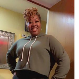 Meet your Posher, Monica